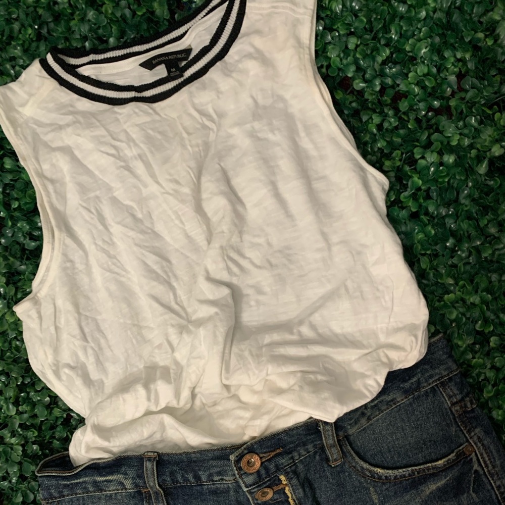 Banana Republic Preowned Top